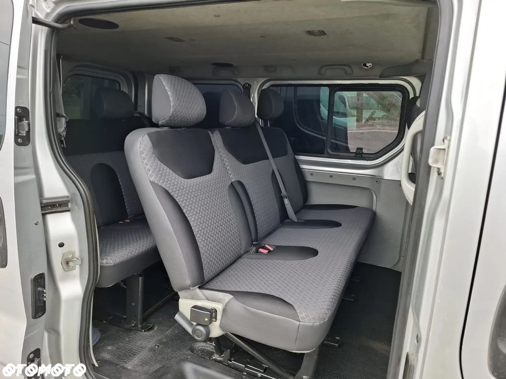 Opel Vivaro - 11