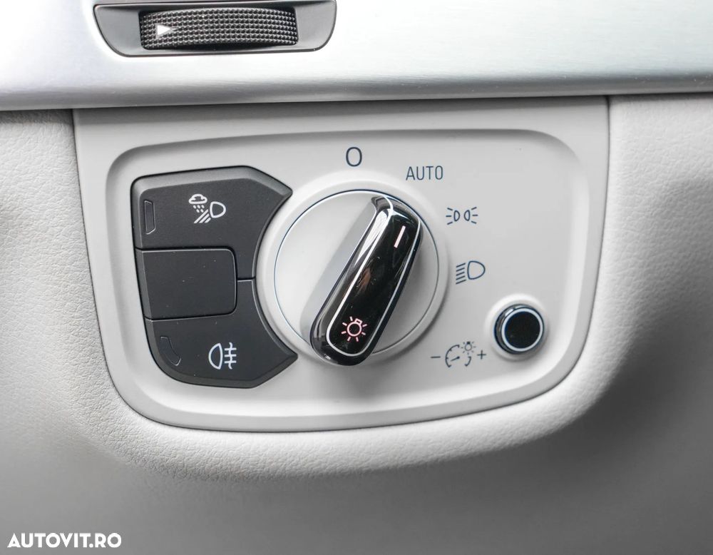 Audi A8 3.0 TDI DPF clean diesel quattro tiptronic - 23