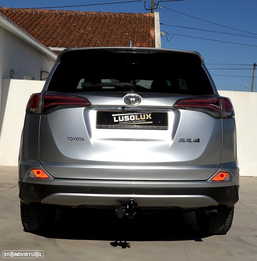 Toyota RAV4 2.0 D-4D 4x2 S&S Comfort - 4