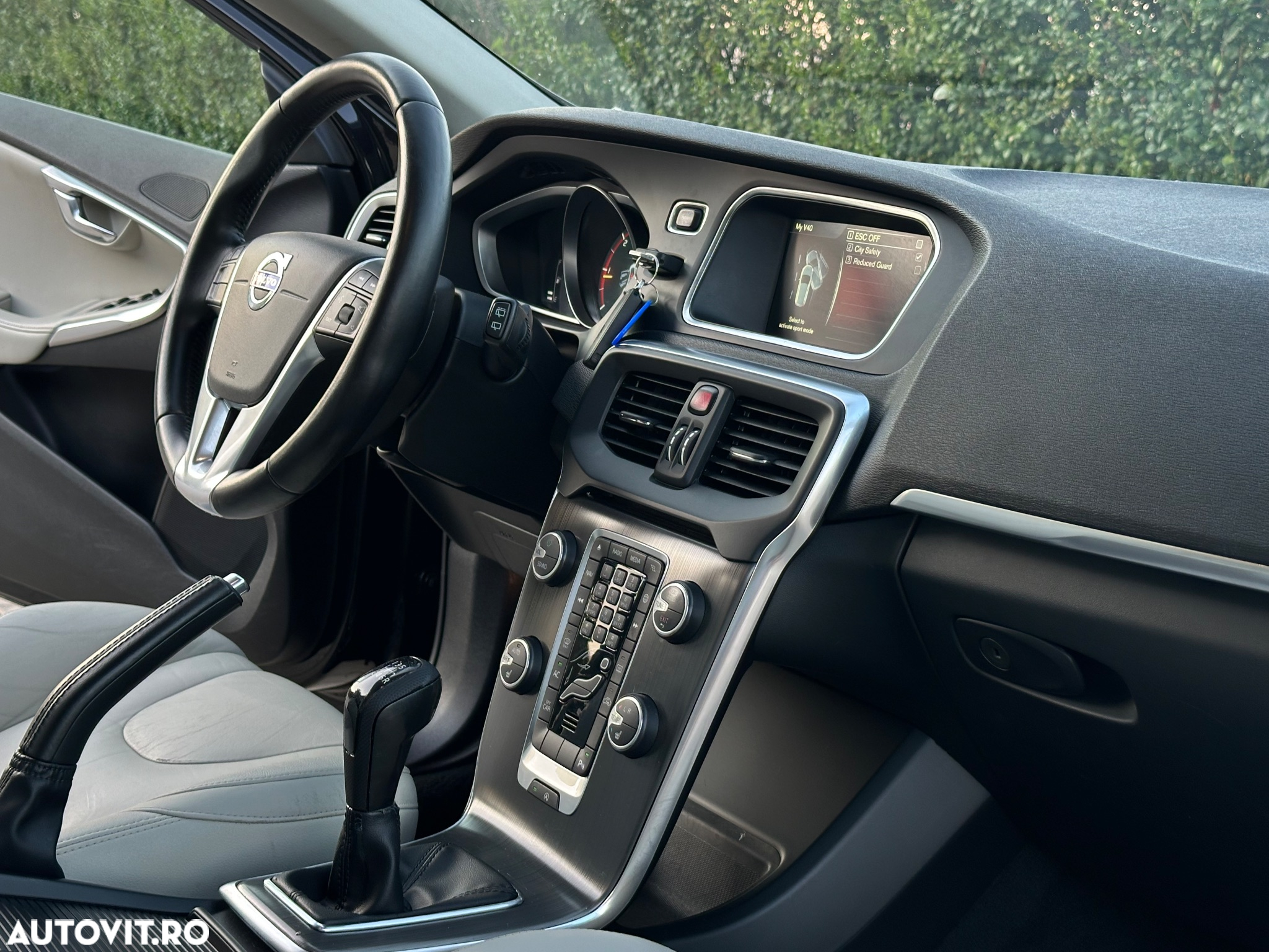 Volvo V40 D4 Summum - 21