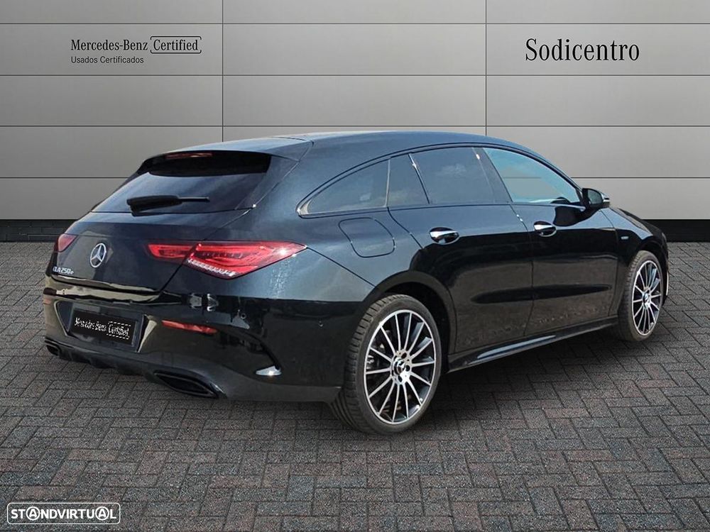 Mercedes-Benz CLA 250 e Shooting Brake AMG Line - 5