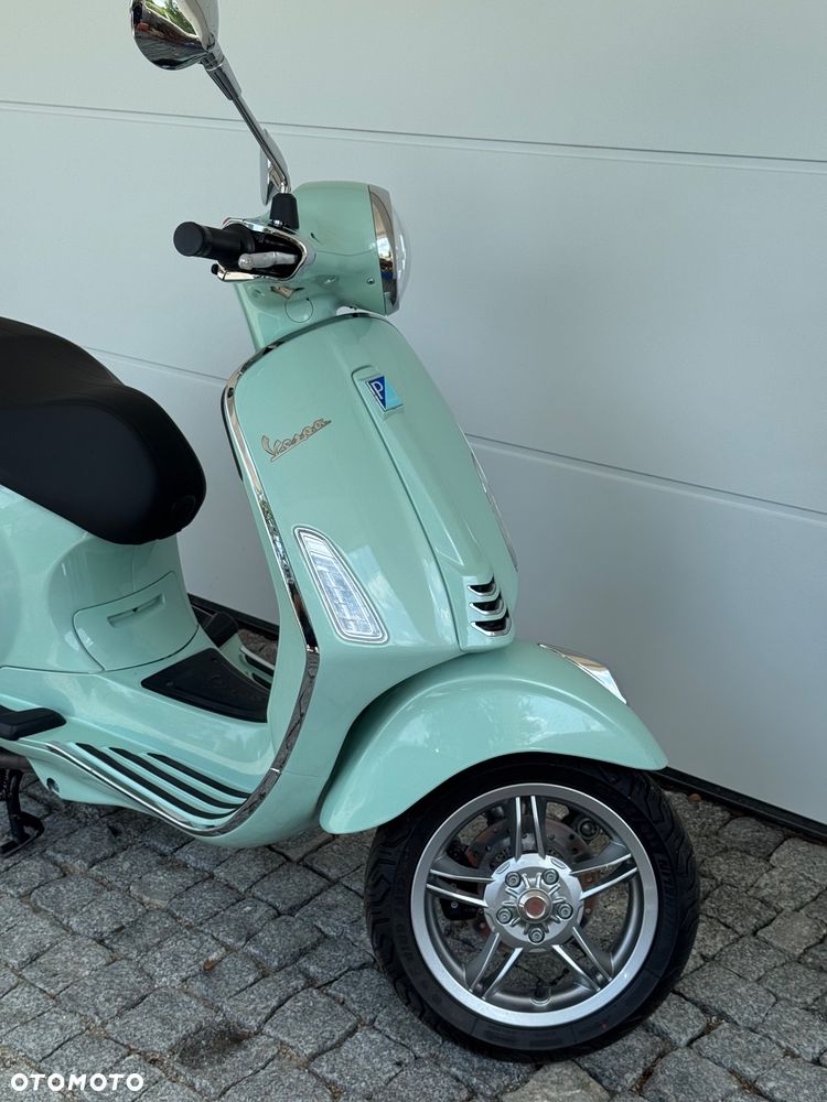 Piaggio Vespa - 2