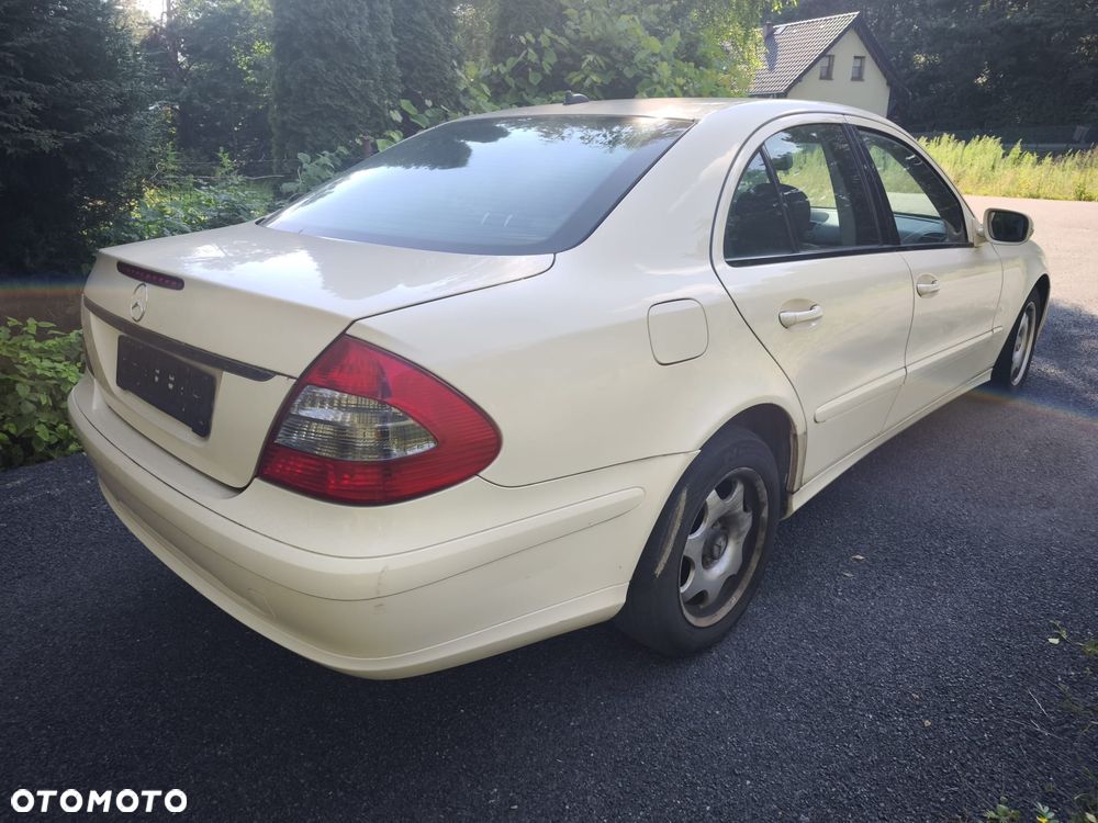Mercedes-Benz Klasa E 200 CDI Automatik Classic - 4