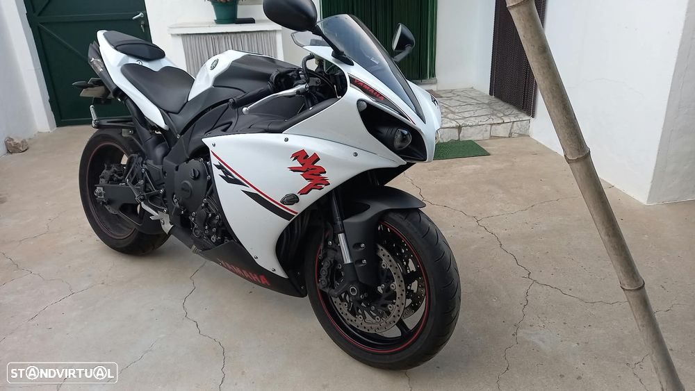 Yamaha YZF - 3