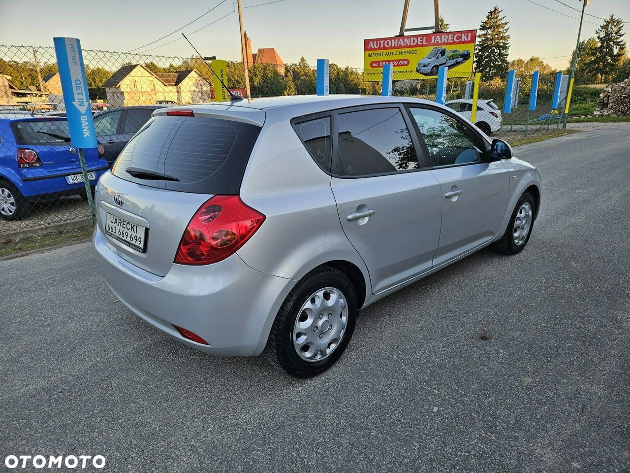 Kia Ceed - 4