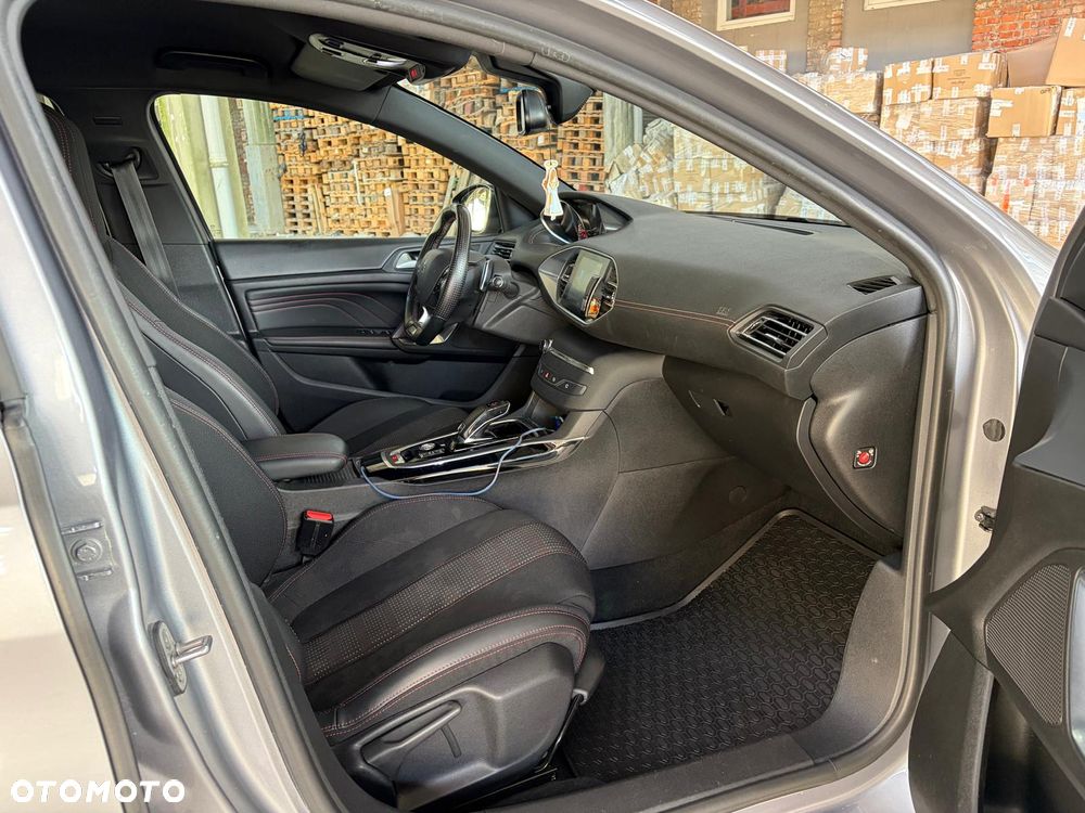 Peugeot 308 BlueHDi 130 EAT8 Stop & Start Allure - 26