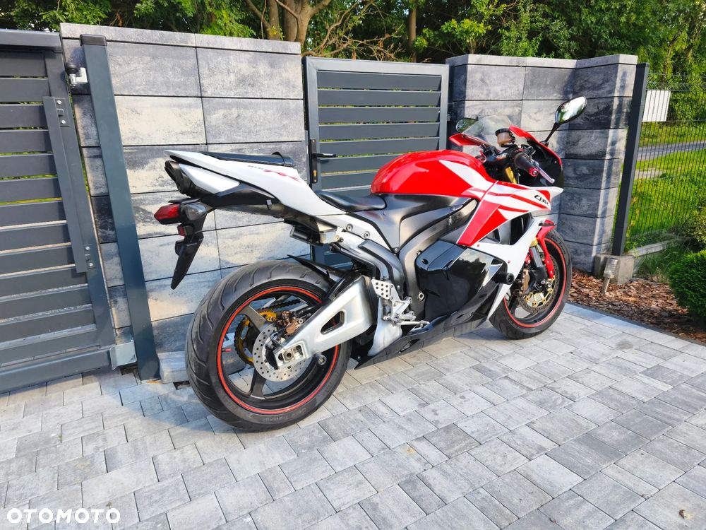 Honda CBR - 25