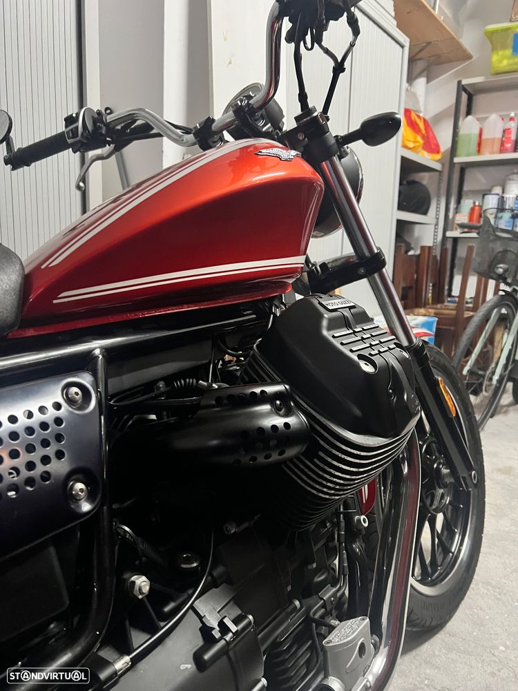 Moto Guzzi V9 Roamer - 7