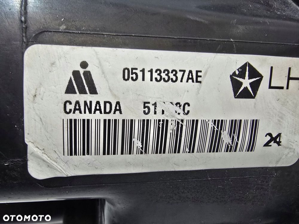 reflektor lampa przód lewy chrysler voyager town country usa 05113337ae - 5