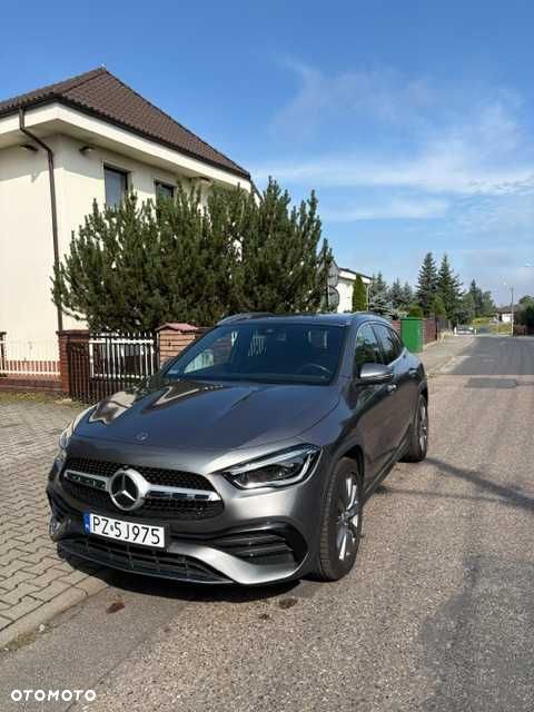 Mercedes-Benz GLA - 1