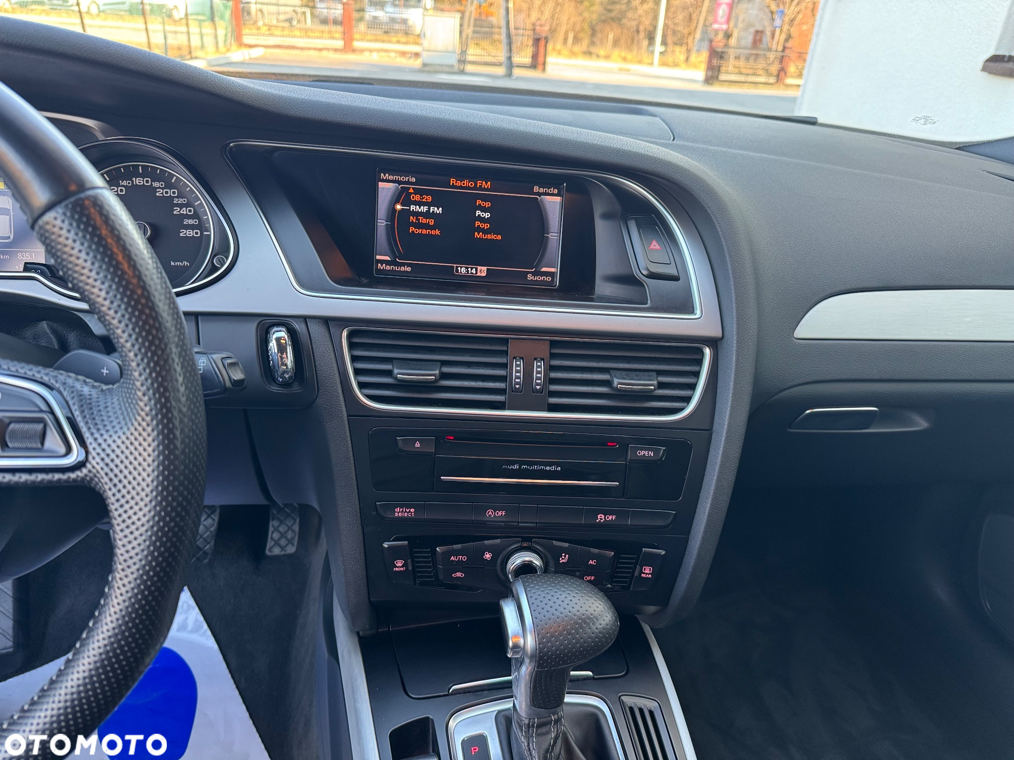 Audi A4 Avant 2.0 TDI DPF quattro S tronic S line Sportpaket - 22