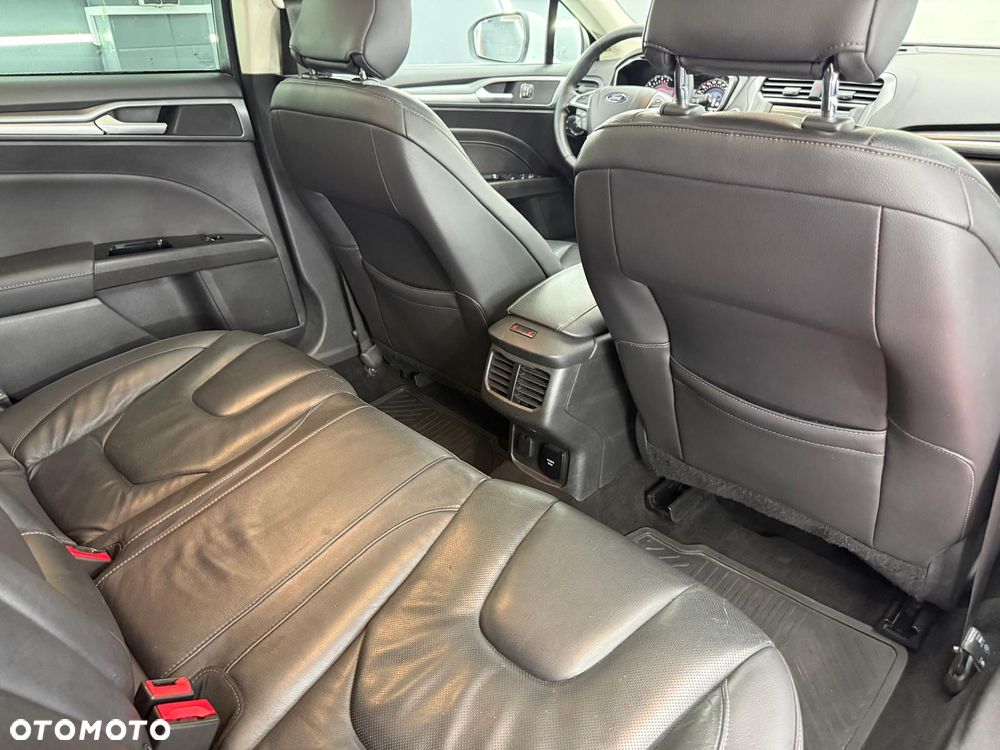 Ford Mondeo 2.0 TDCi Titanium 4WD PowerShift - 29