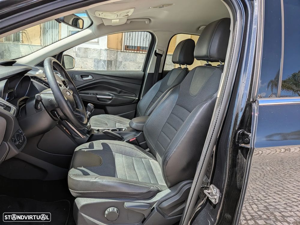 Ford Kuga 2.0 TDCi Titanium - 4