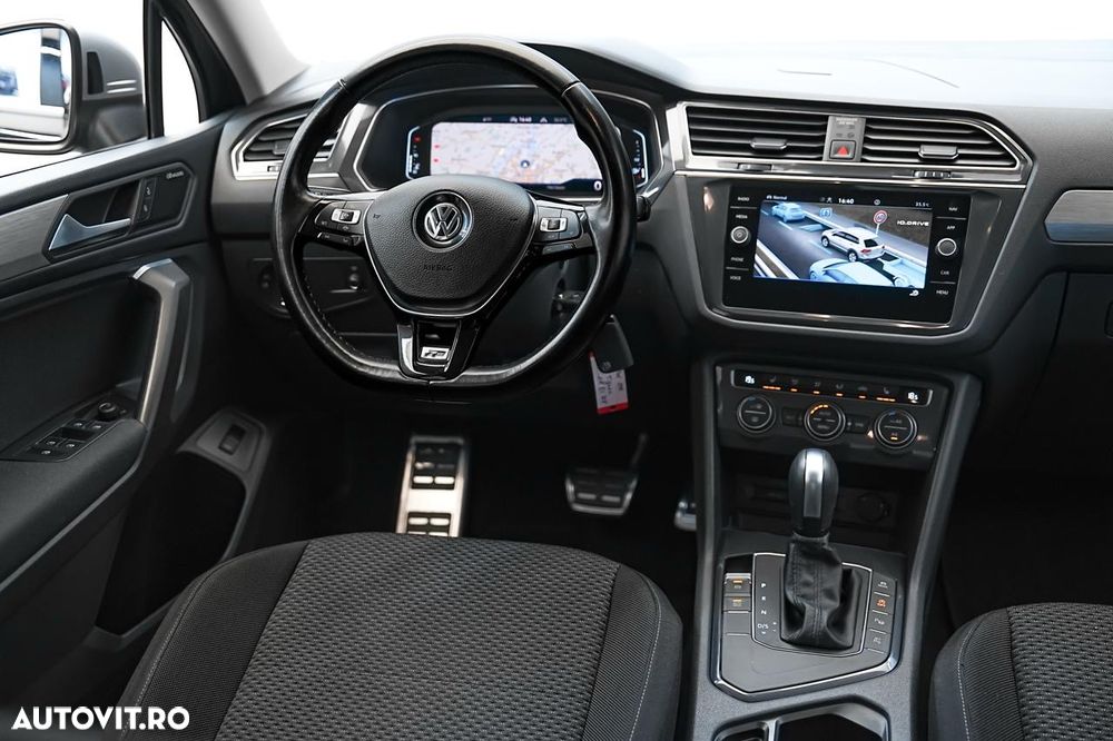 Volkswagen Tiguan - 10