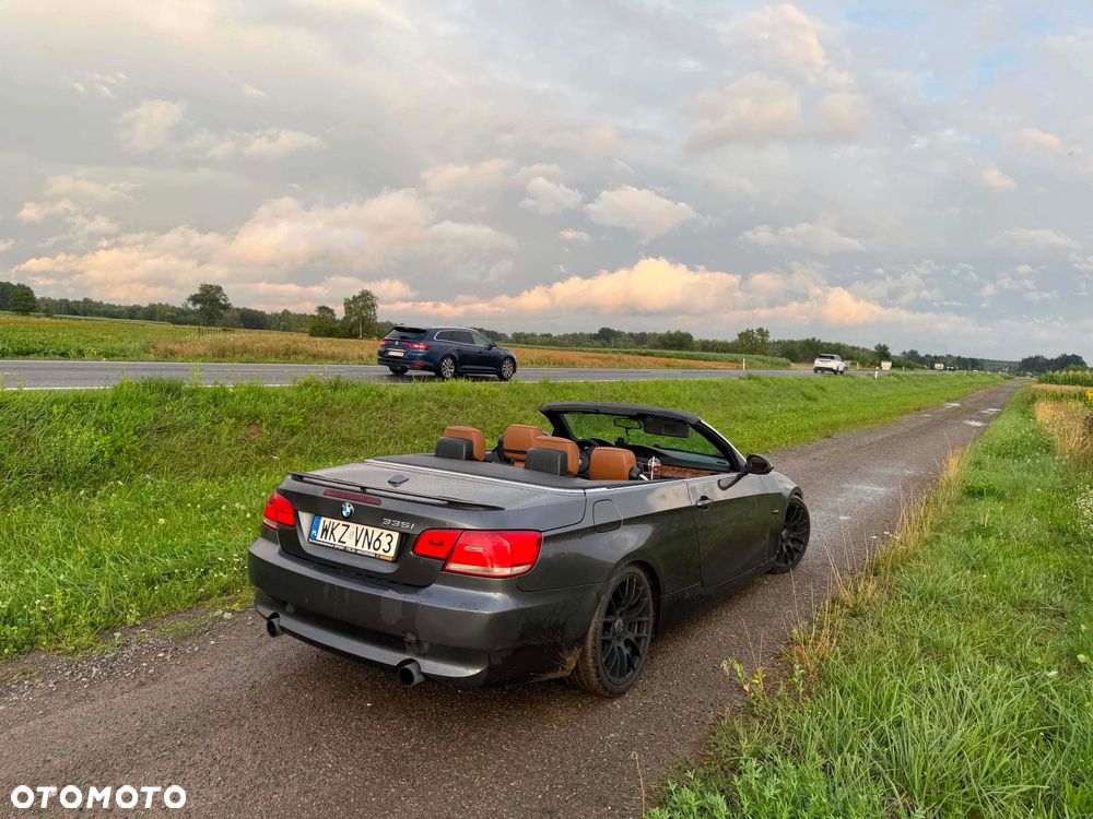 BMW Seria 3 335i - 3