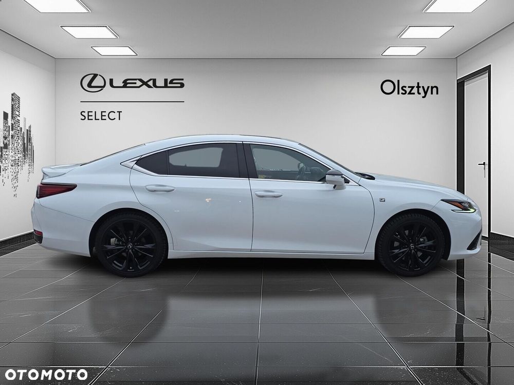 Lexus ES 300h F Sport Edition - 8