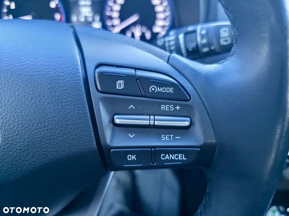 Hyundai Kona - 12