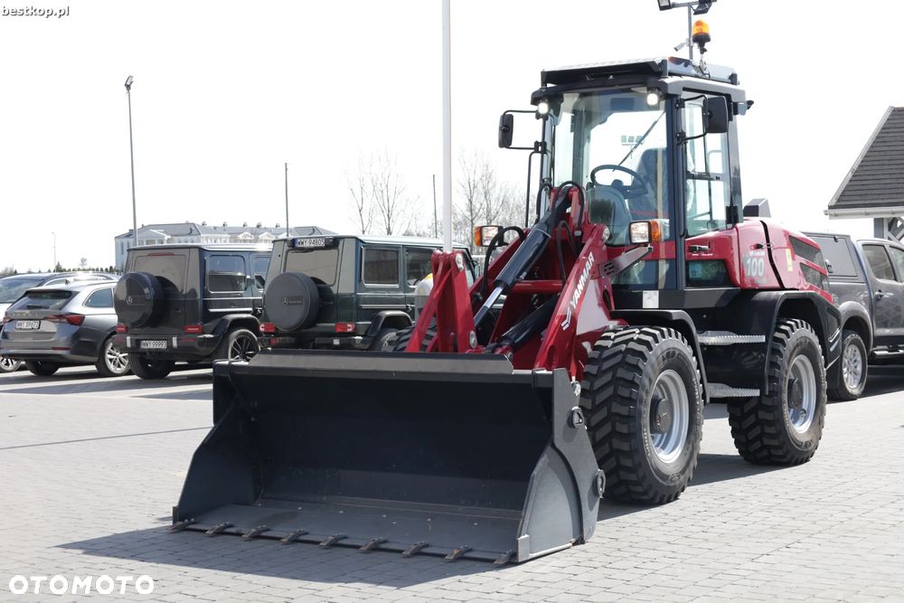 Yanmar V100 - 17