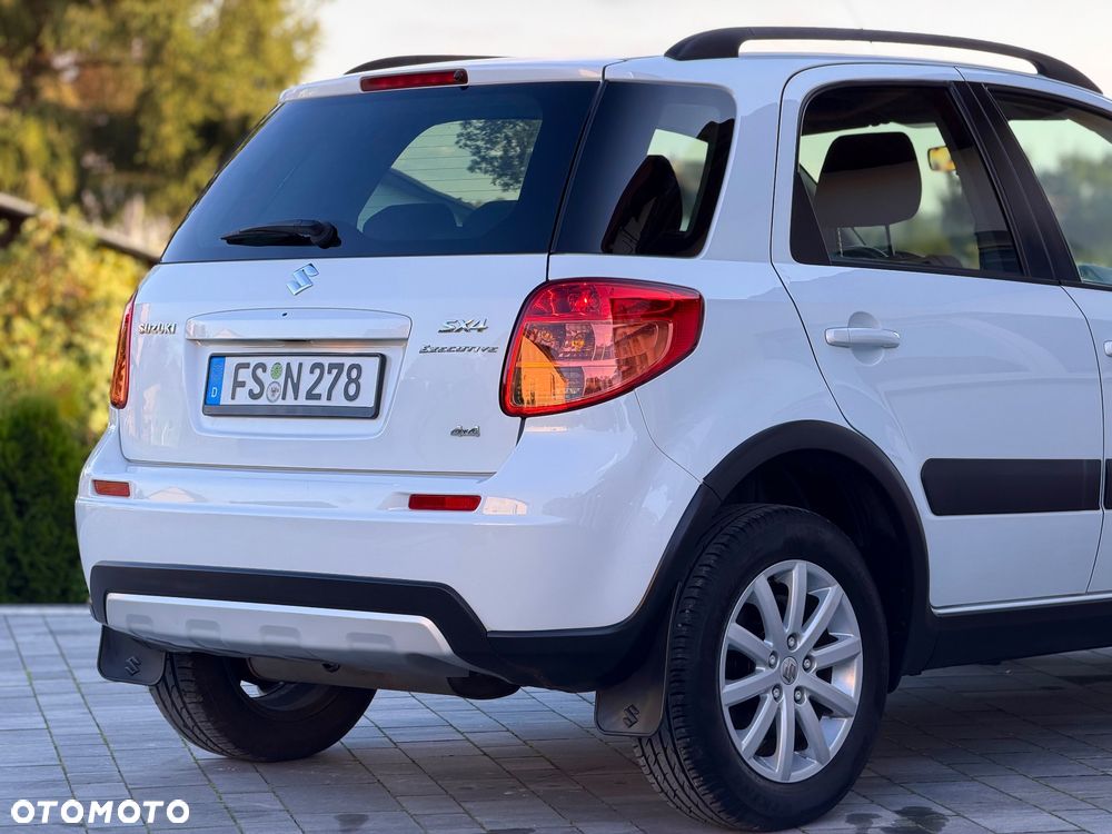 Suzuki SX4 1.6 VVT 4x4 Style - 14