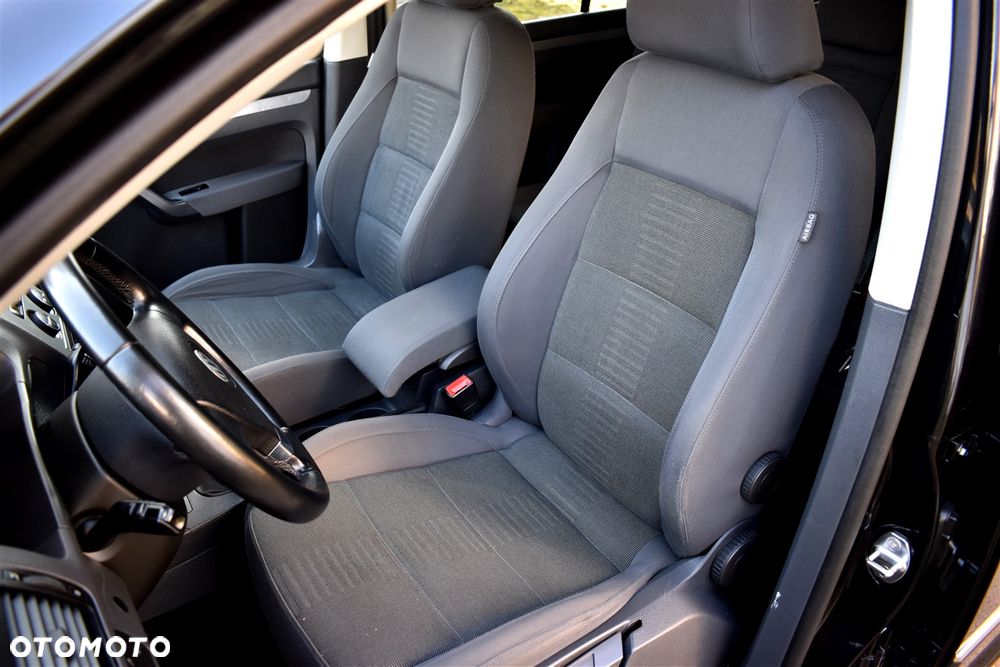 Volkswagen Touran 2.0 TDI DPF Highline - 12