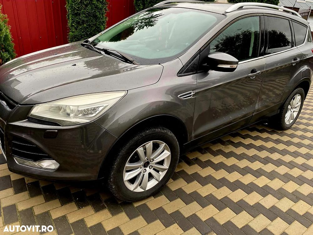 Ford Kuga 2.0 TDCi 4WD Powershift Titanium - 1