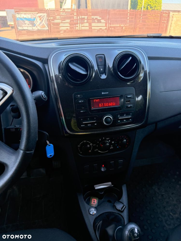 Dacia Sandero - 8