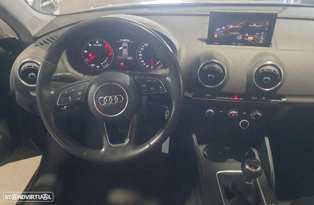 Audi A3 Sportback 2.0 TDI - 4