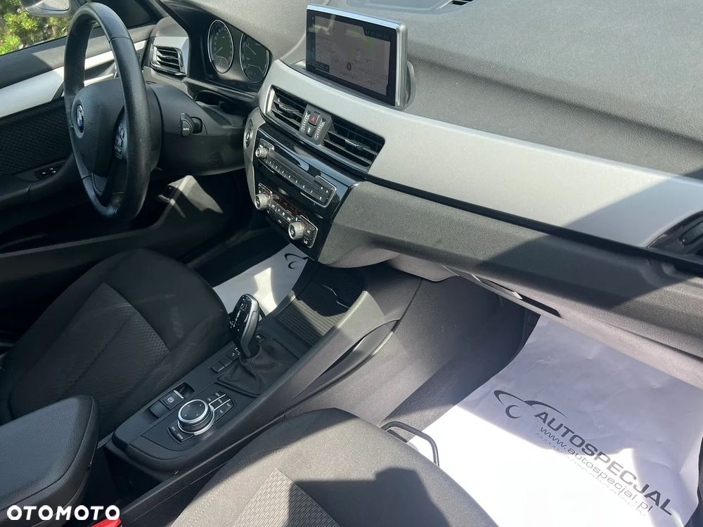 BMW X1 sDrive16d - 13