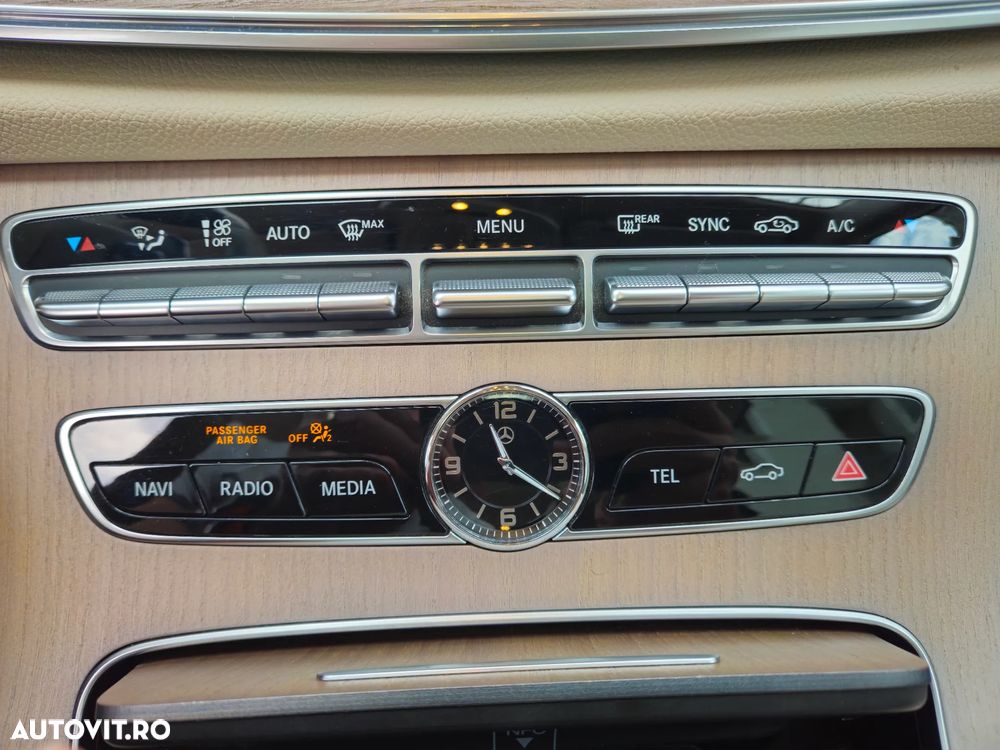 Mercedes-Benz E 220 d 4Matic 9G-TRONIC AMG Line - 26