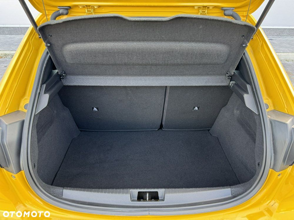 Peugeot 208 PureTech 75 Active - 37