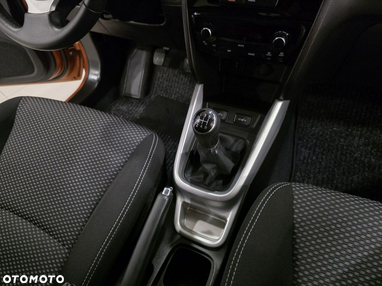 Suzuki Vitara 1.6 Premium 2WD - 19