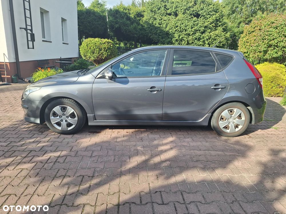 Hyundai i30 1.4 Classic + - 7