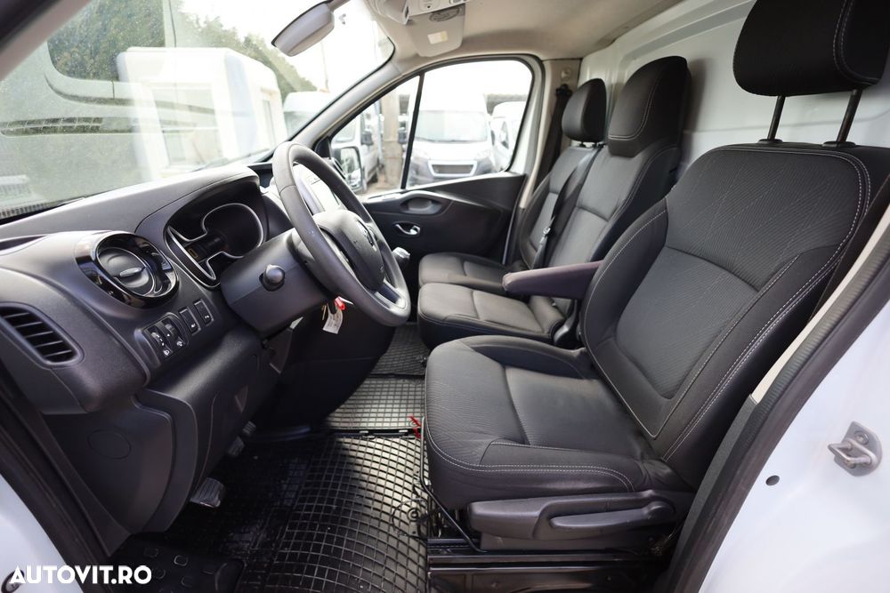 Renault Trafic - 11