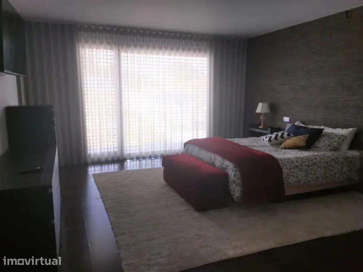 Casa com 4 quartos - localizado em Braga - Grande imagem: 4/13