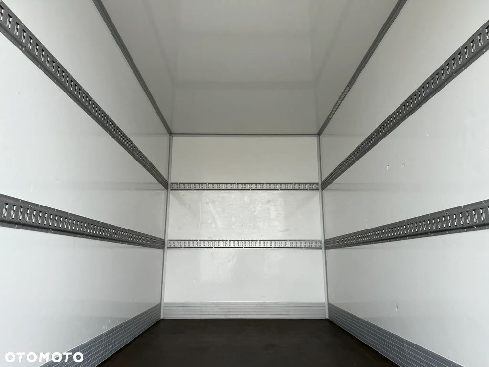 Mercedes-Benz Sprinter 316 Izoterma - 11