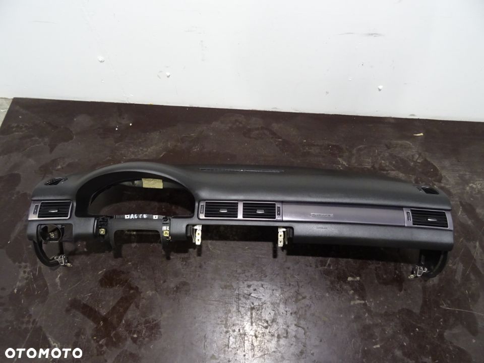 AUDI A6 C5 KOMBI 00-04 2.5TDI DESKA KONSOLA KOKPIT QUATTRO - 1
