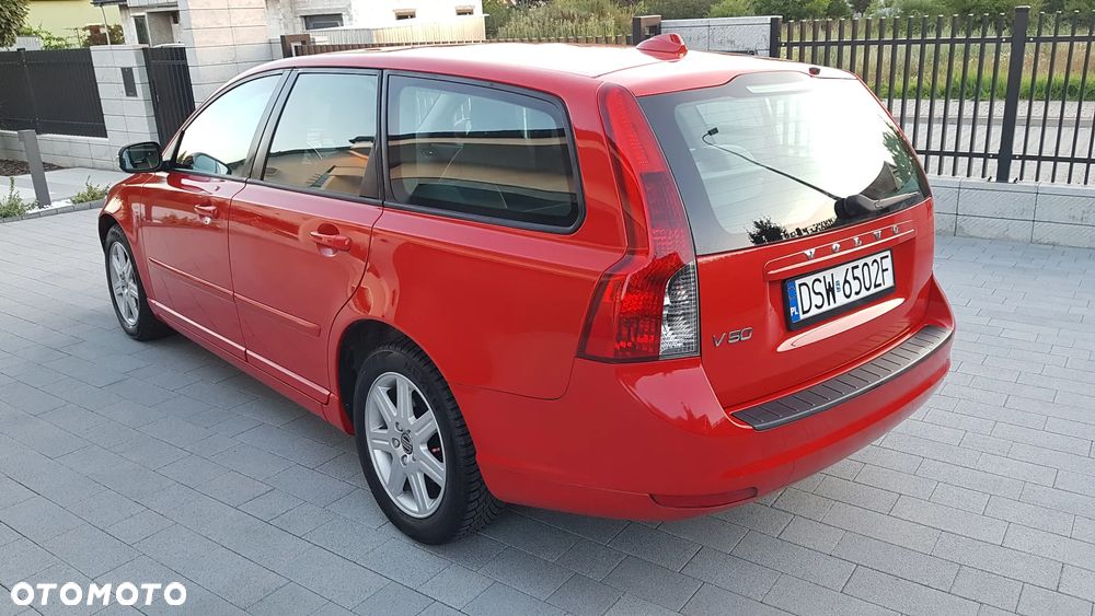 Volvo V40 - 18