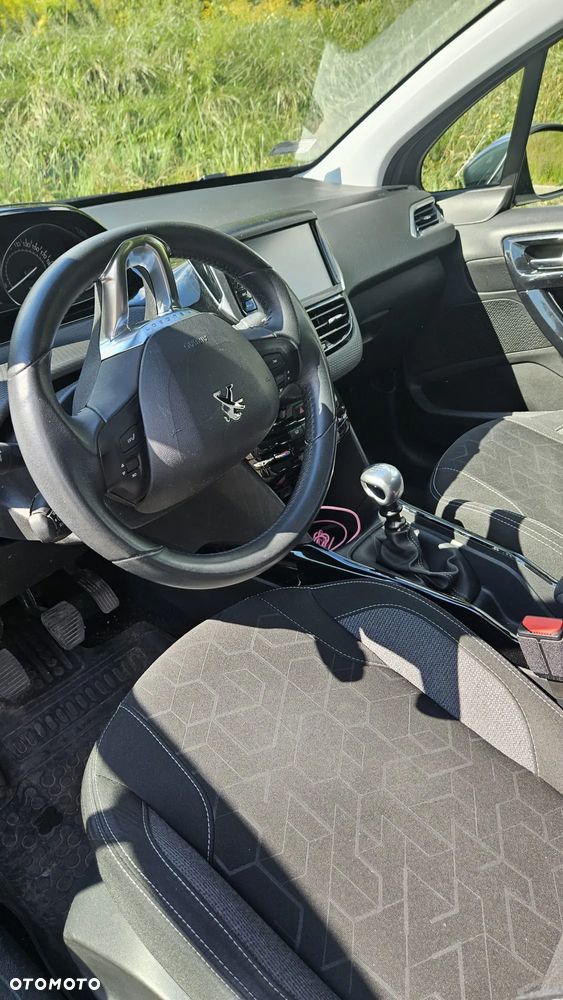 Peugeot 2008 1.2 Pure Tech GPF Active S&S - 8