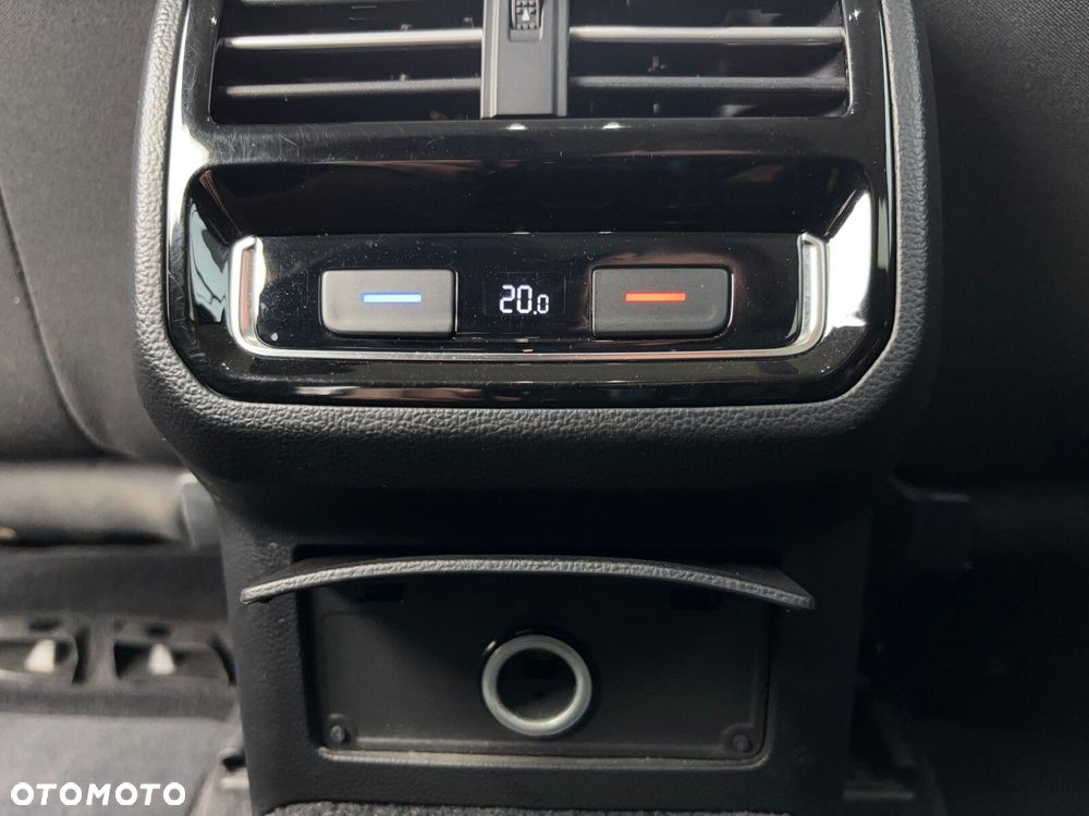 Volkswagen Passat 1.8 TSI BMT Comfortline - 25