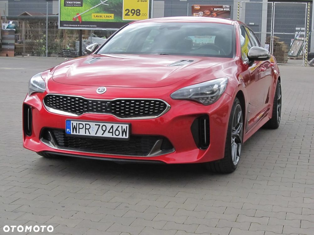 Kia Stinger - 8