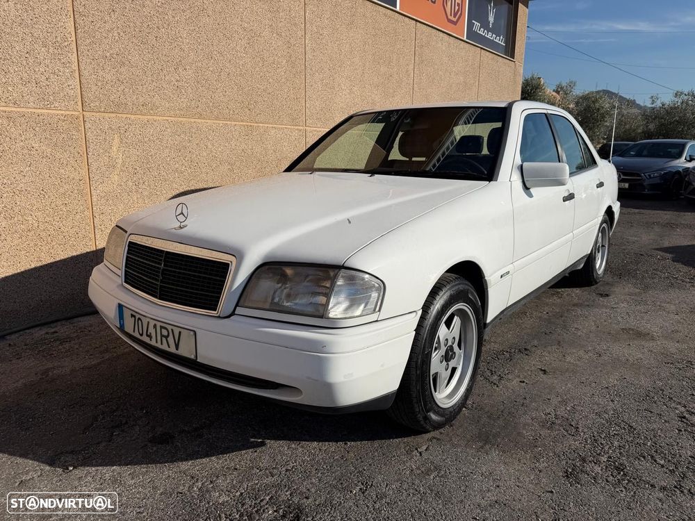 Mercedes-Benz C200 1994 photo 2