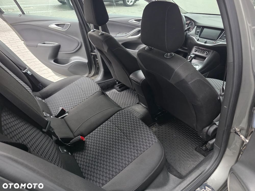 Opel Astra 1.4 T Dynamic S&S - 14