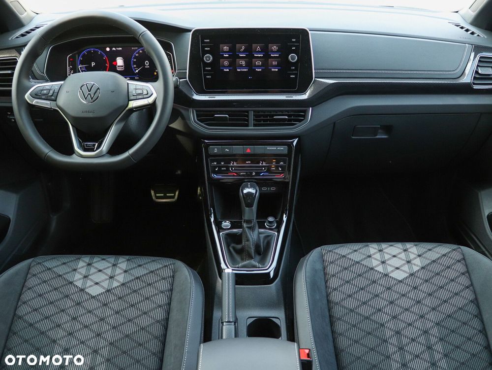 Volkswagen T-Cross - 12