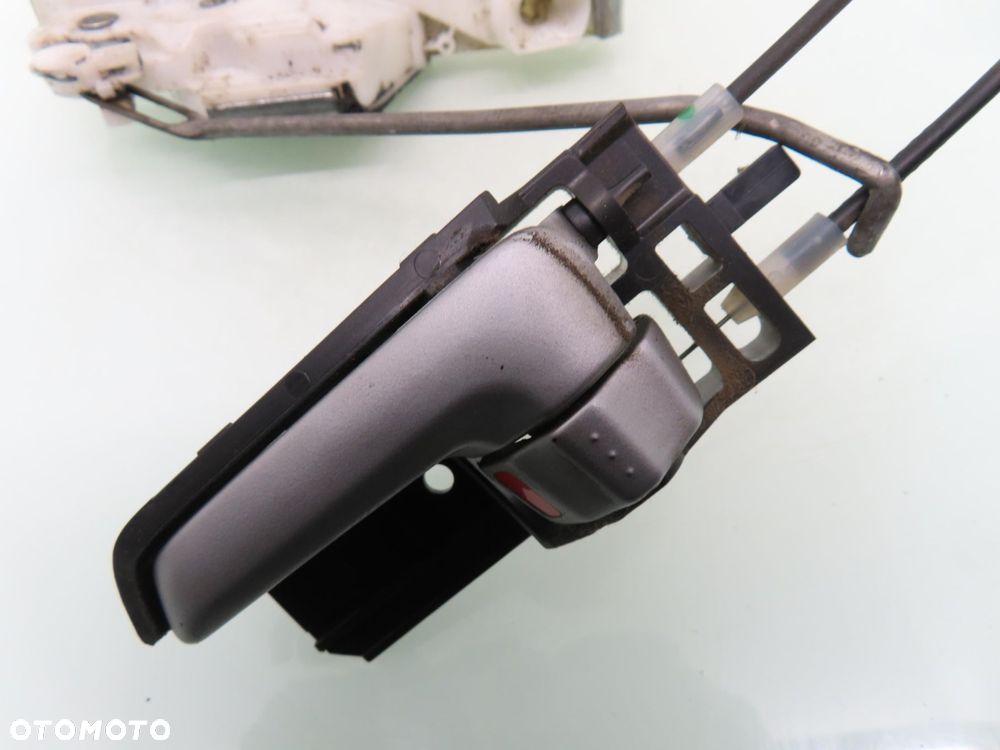 ZAMEK LEWY PRZEDNI SUZUKI SWIFT III 8 PIN - 4