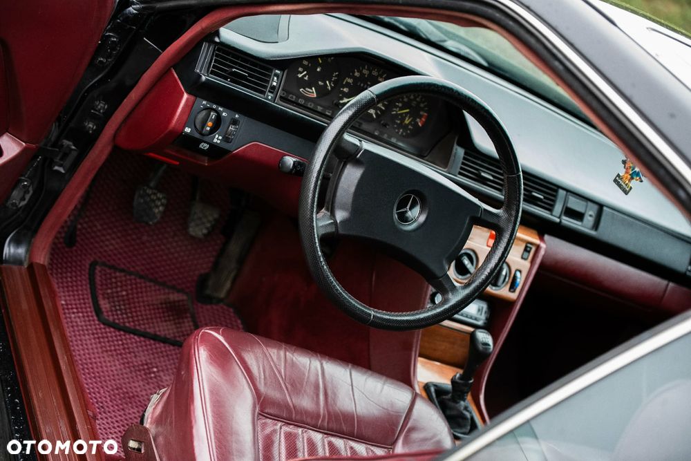 Mercedes-Benz W124 (1984-1993) - 8