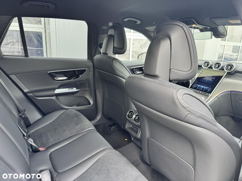 Mercedes-Benz GLC 300 e 4-Matic AMG Line - 13
