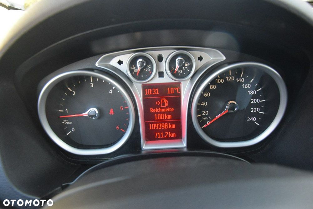 Ford Kuga S 2.0 TDCi 4x4 Editionsmodell - 36