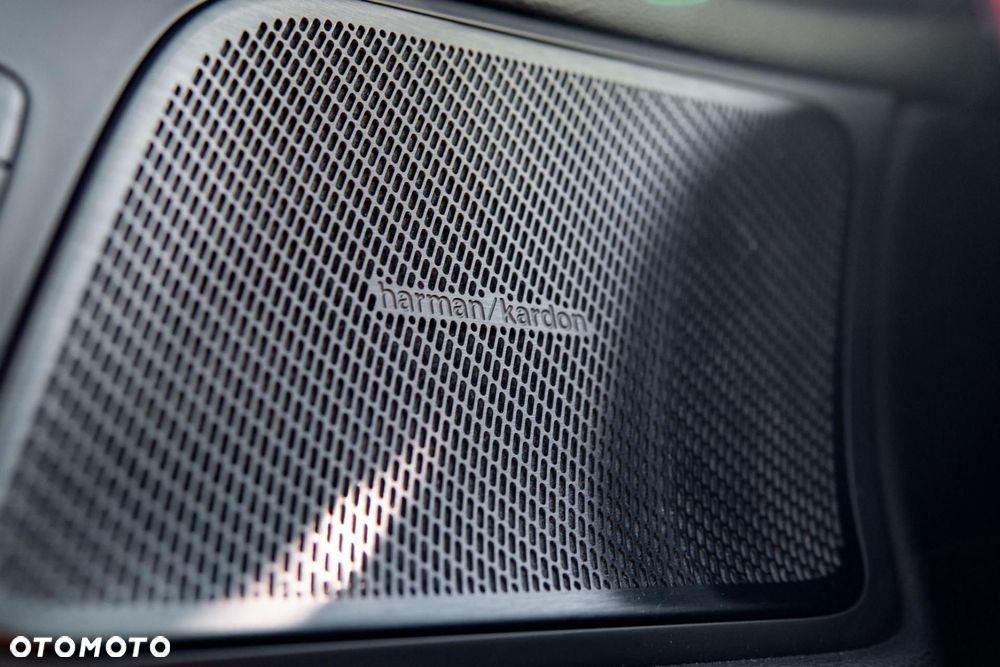 Volvo S60 T5 R-Design - 34