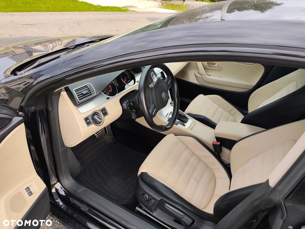 Volkswagen Passat CC - 12
