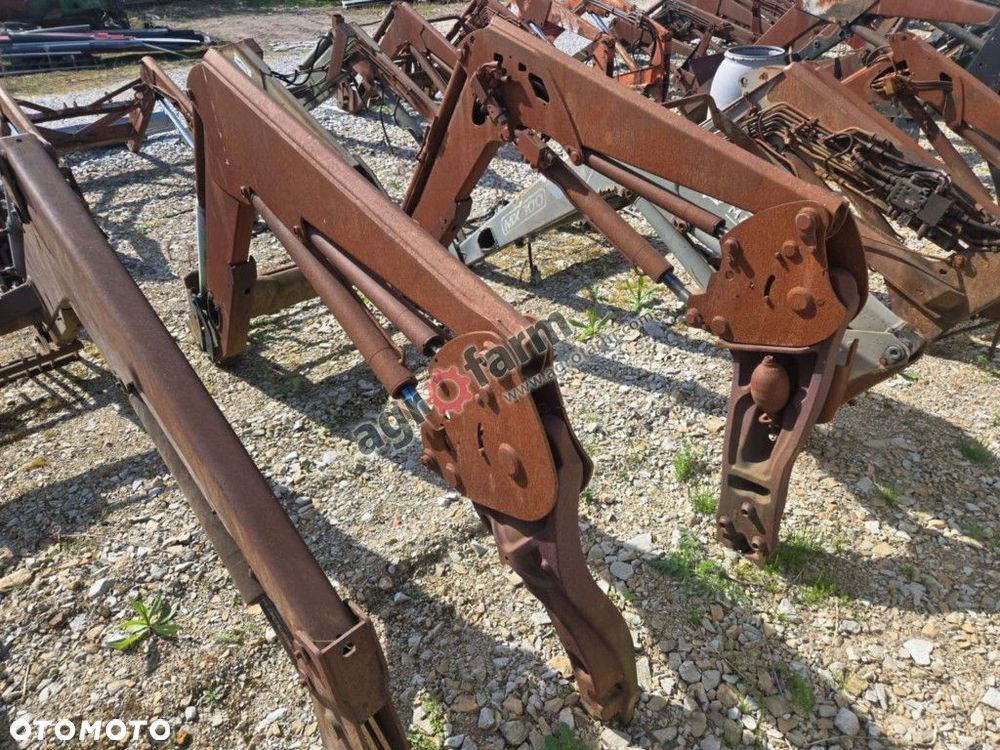 Ładowacz czołowy MX T412 z adaptacją Claas Arion - 1